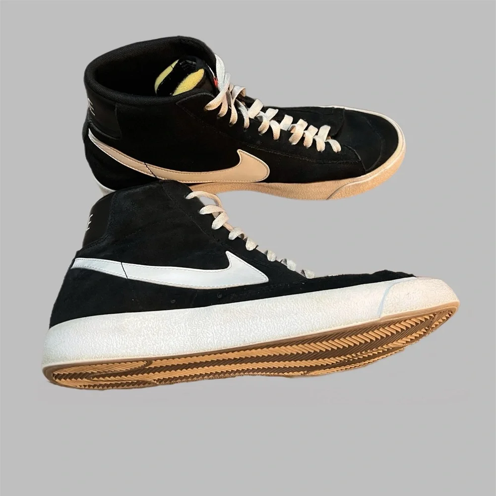 Nike Blazers Black and White Suede Mid-Top Sneakers - Picture 2 of 4